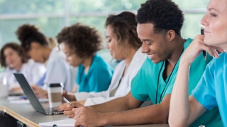 h_MedSchool-GettyImages-638602068-Article.jpg